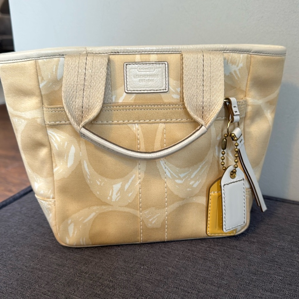Vintage coach purse (New)